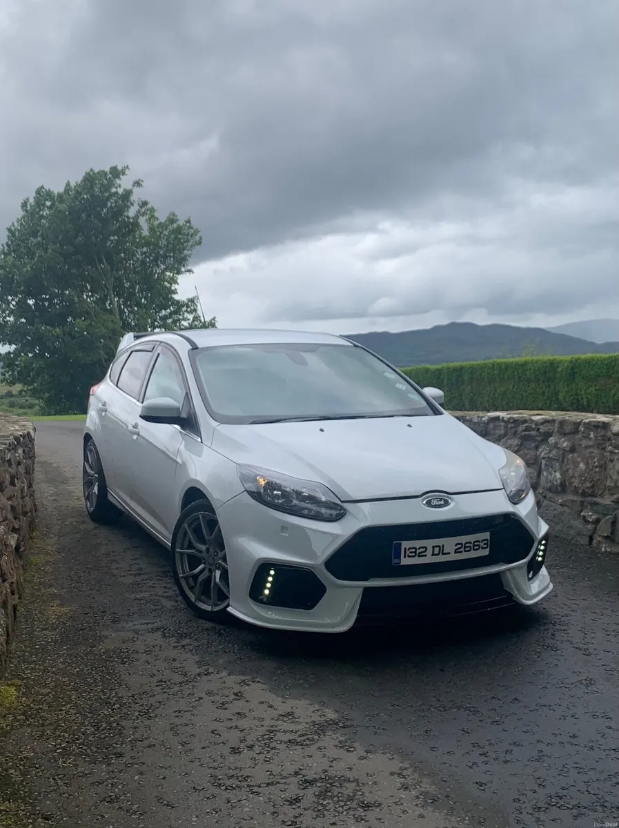 Ford Focus 2013 - Image 1