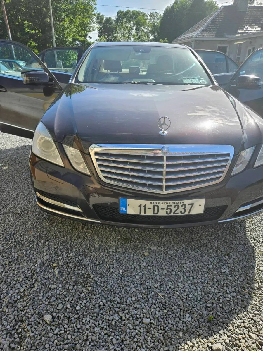 mercedes e220 cdi - Image 1