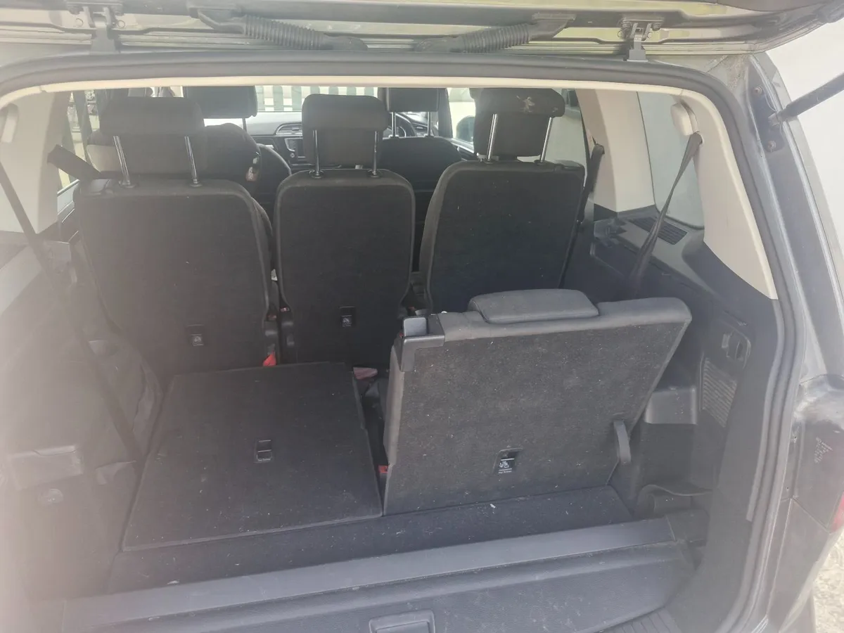 Volkswagen Touran 2016 - Image 4