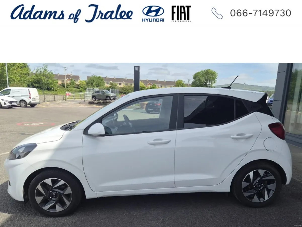 Hyundai i10 DELUXE PLUS 5DR - Image 2