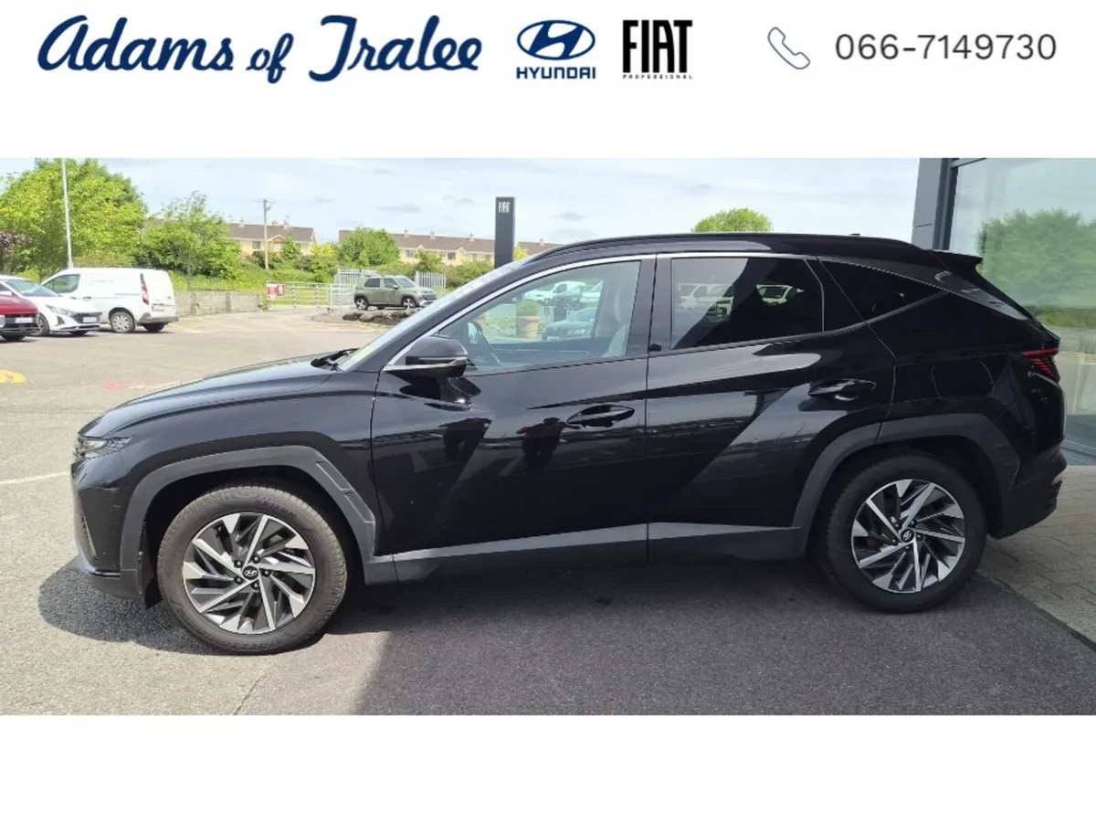 Hyundai Tucson IX35 EXECUTIVE PLUS DIESEL 5 5DR - Image 2
