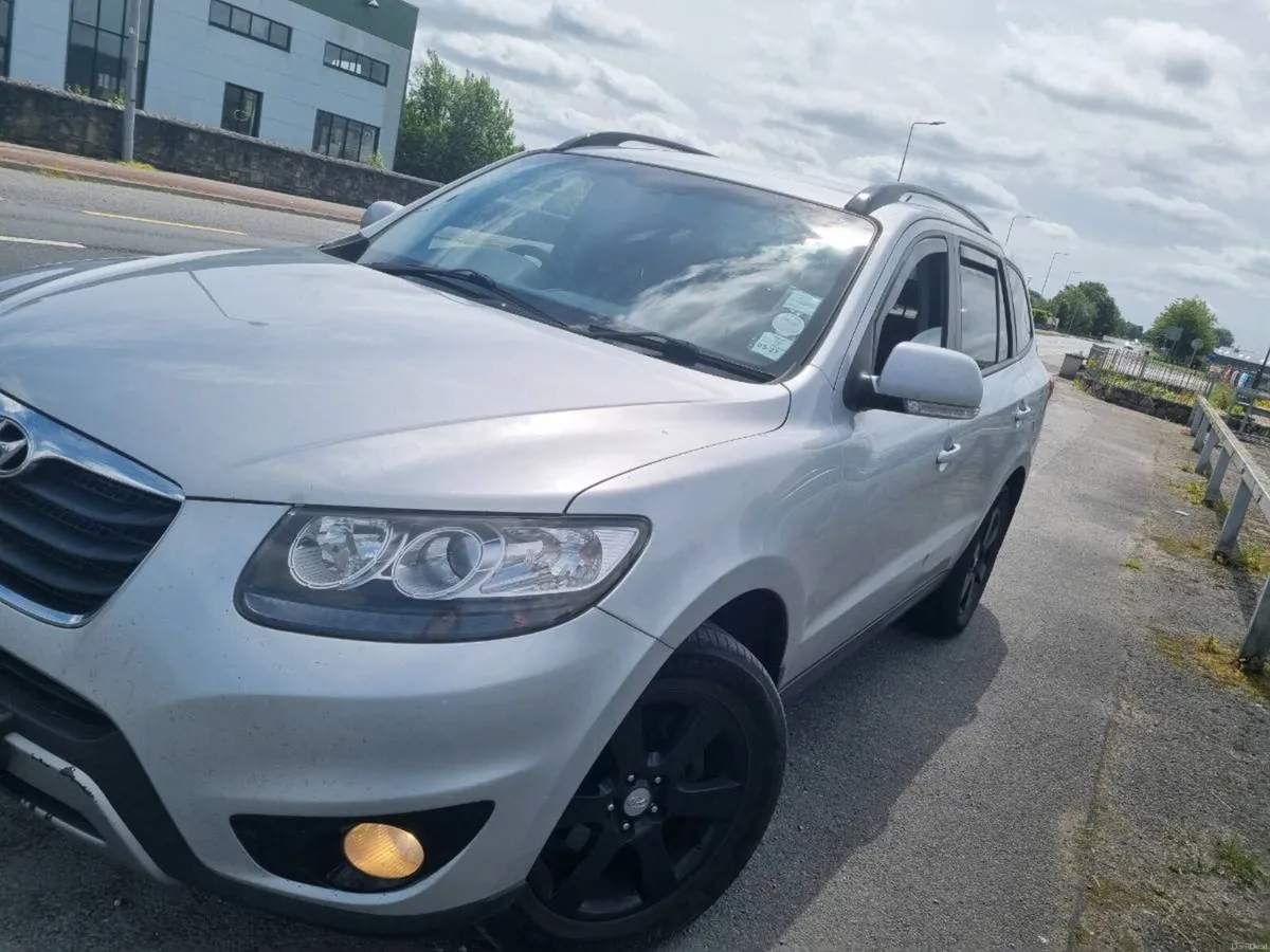 Hyundai santa - Image 1