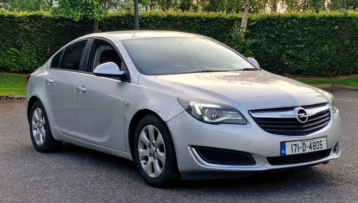 2017 Opel Insignia  1.6 CDTI - Image 1