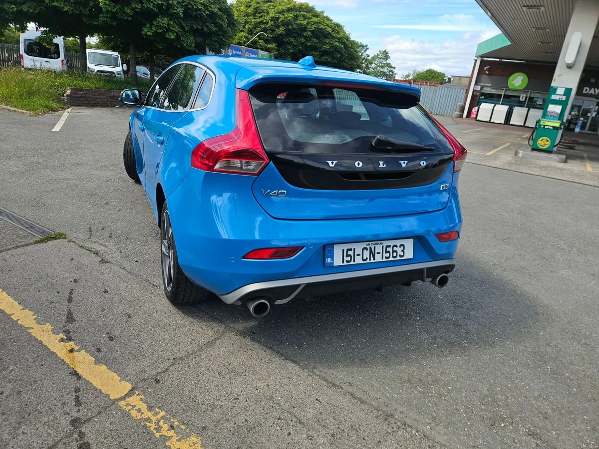 Volvo V40 2015 - Image 4