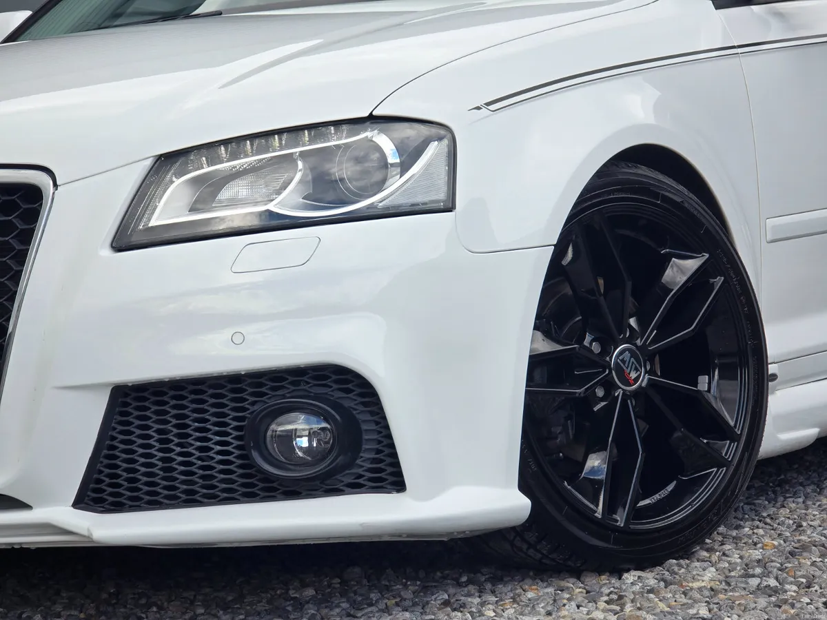 2011 AUDI A3 TFSI AUTO SPORT - Image 3