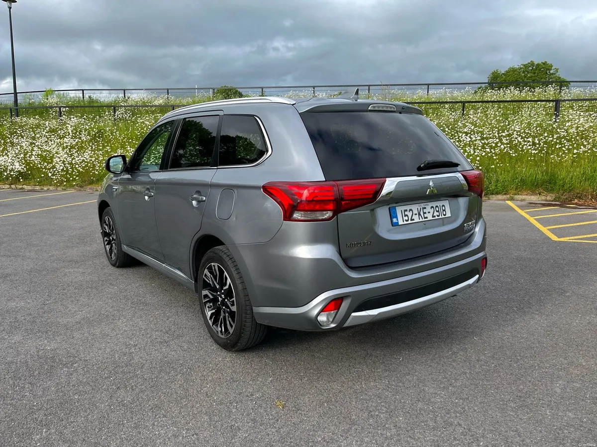 Mitsubishi Outlander 2.0 PHEV, *NEW NCT* HUGE SPEC - Image 2