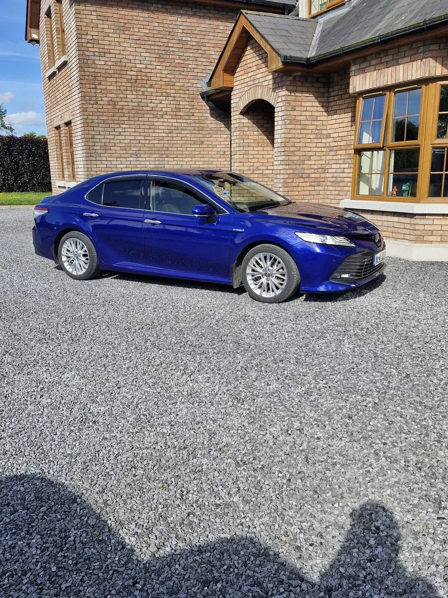 Toyota Camry 2.5 HYBRID G-PACK PLATINUM - Image 3