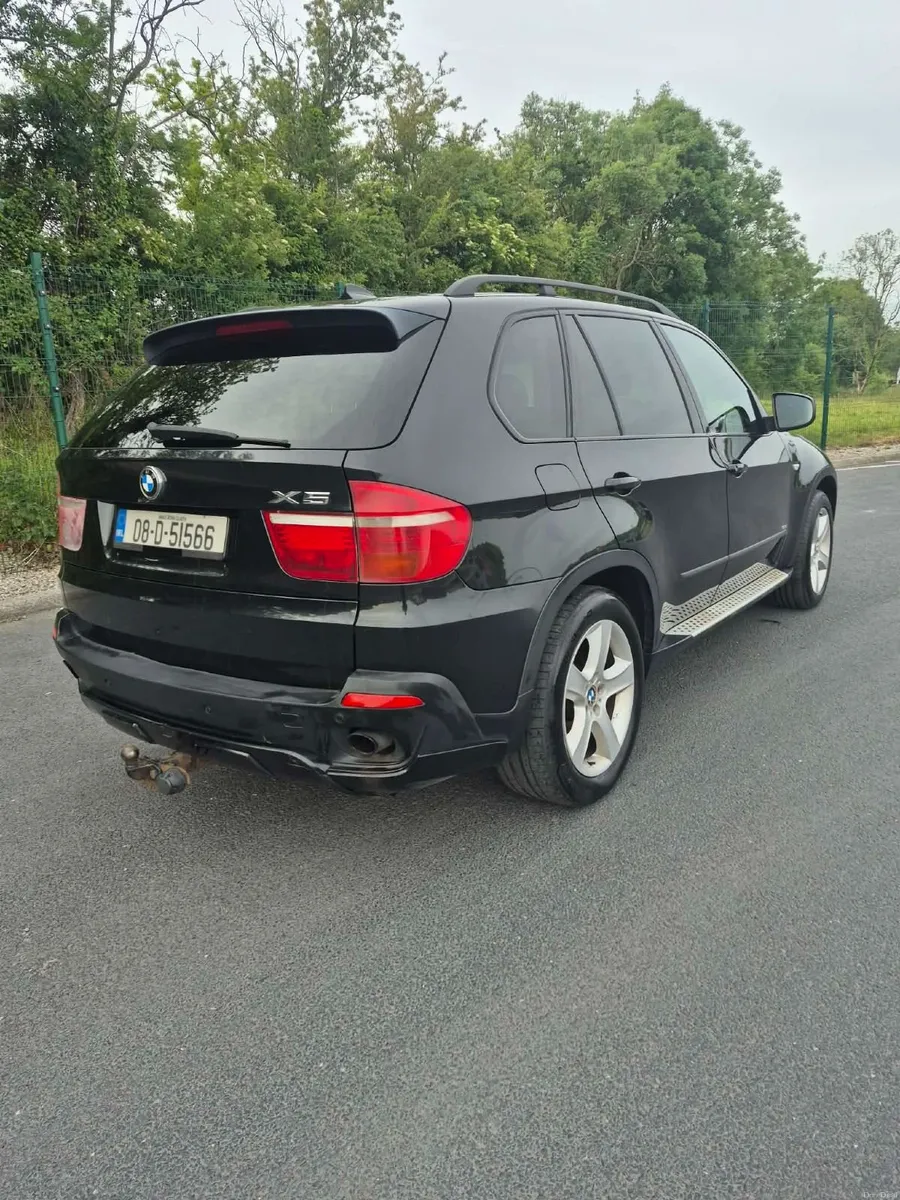 BMW X5 2008 Crew cab - Image 4