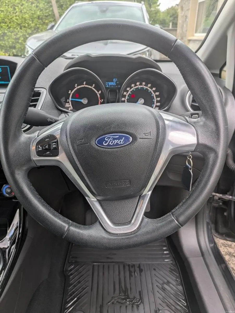 141 Ford Fiesta Zetec/Low Mileage/Well Maintained - Image 5