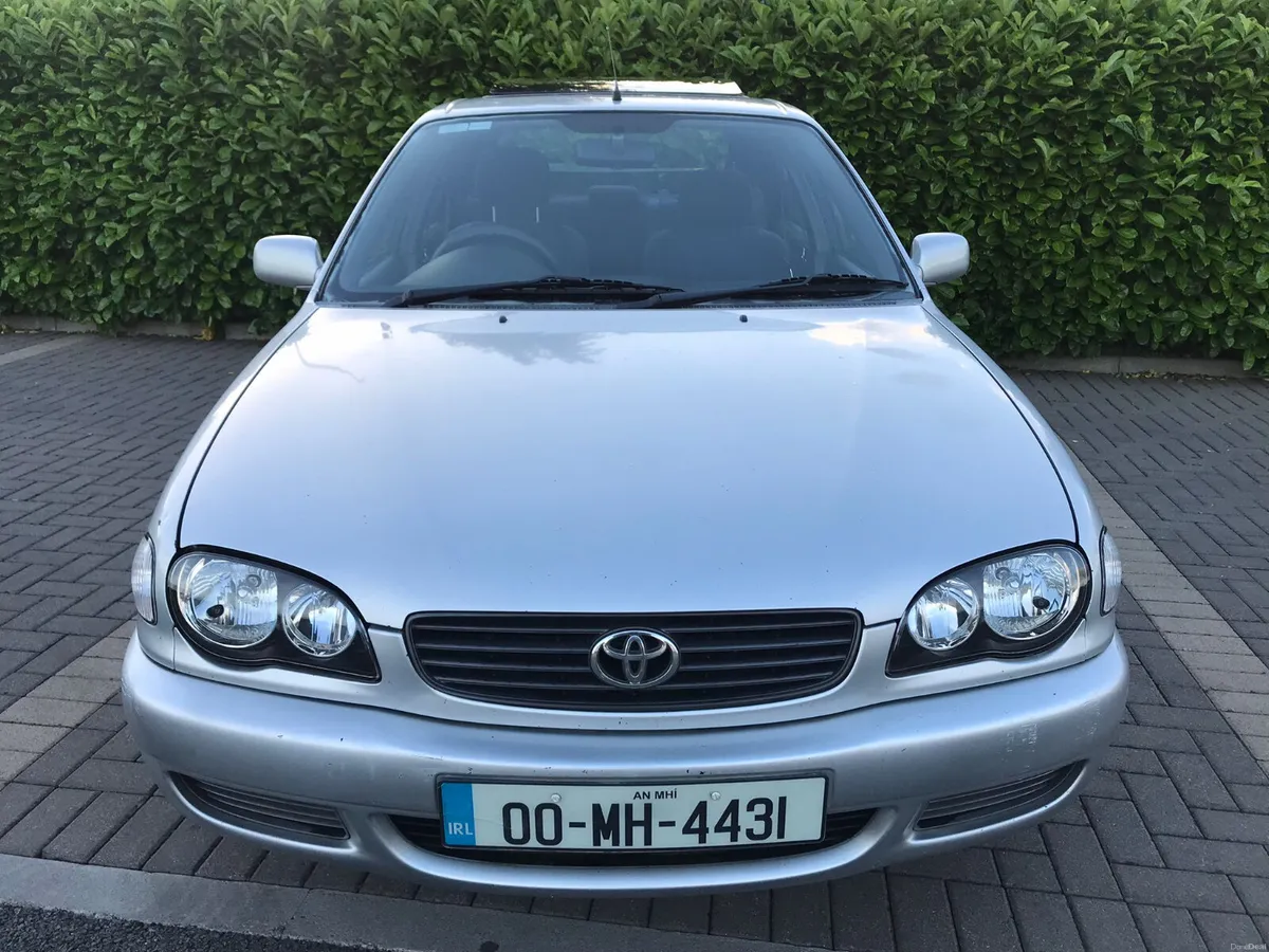 2000 TOYOTA COROLLA CLASSIC ONLY PASSED NCT 07/27 - Image 2