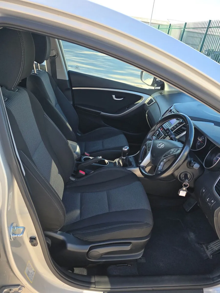 Hyundai i30 2014 - Image 4
