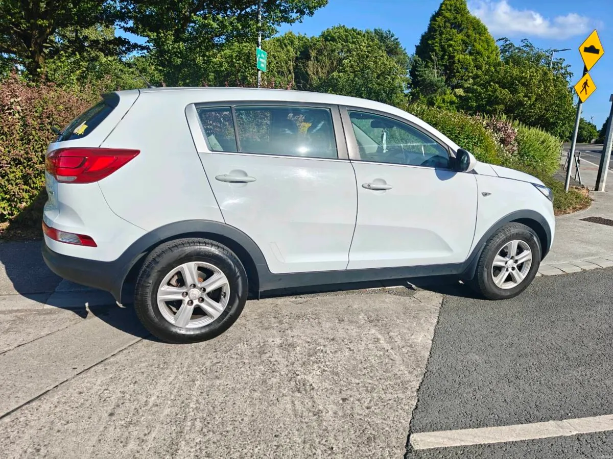 2015 kia sportage - Image 1