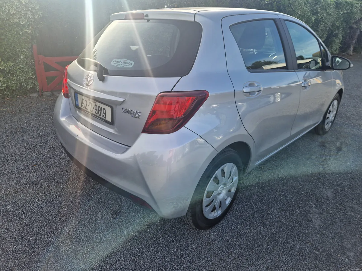 Toyota Yaris AUTOMATIC 2015 - Image 4