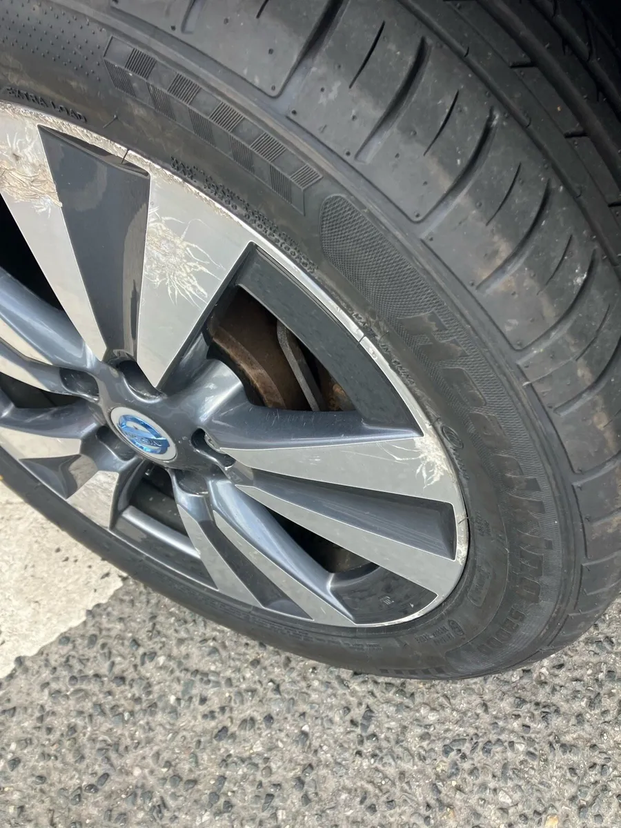 Nissan leaf 142D top spec - Image 4