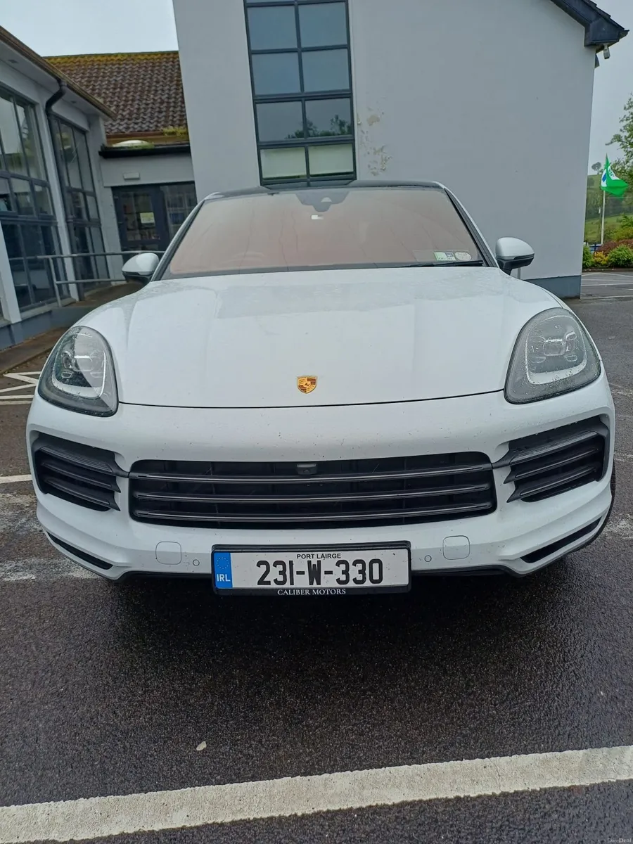 Porsche Cayenne 2023 - Image 1