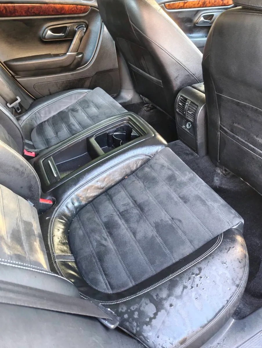 2008 volkswagen Passat CC - Image 2