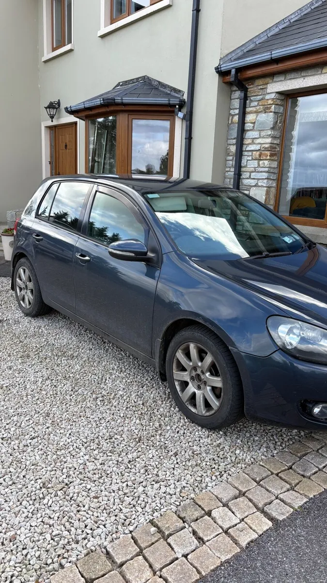 Volkswagen Golf 2010 - Image 4