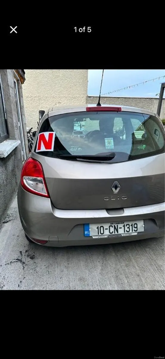 2010 Renault Clio - Image 1