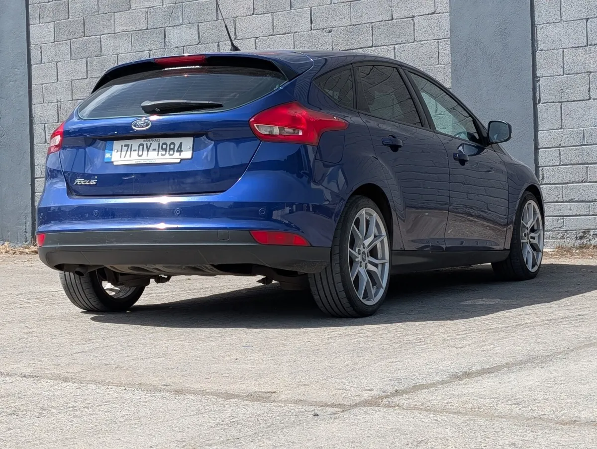 2017 Ford Focus 1.5 Diesel warranty available - Image 4