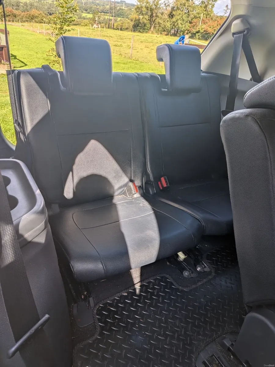 Mitsubishi Outlander diesel 7 seater - Image 5