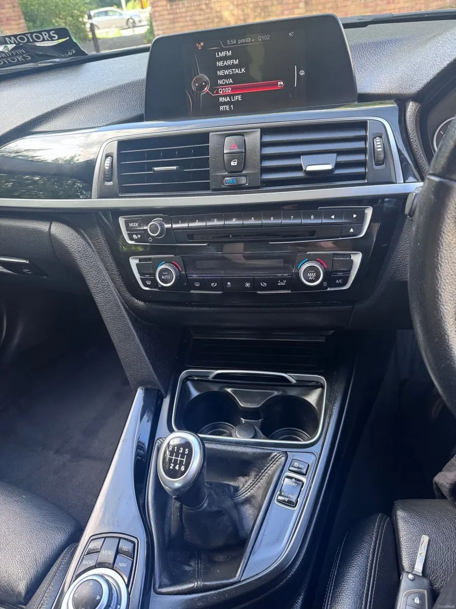 BMW 3-Series 2016 - Image 4
