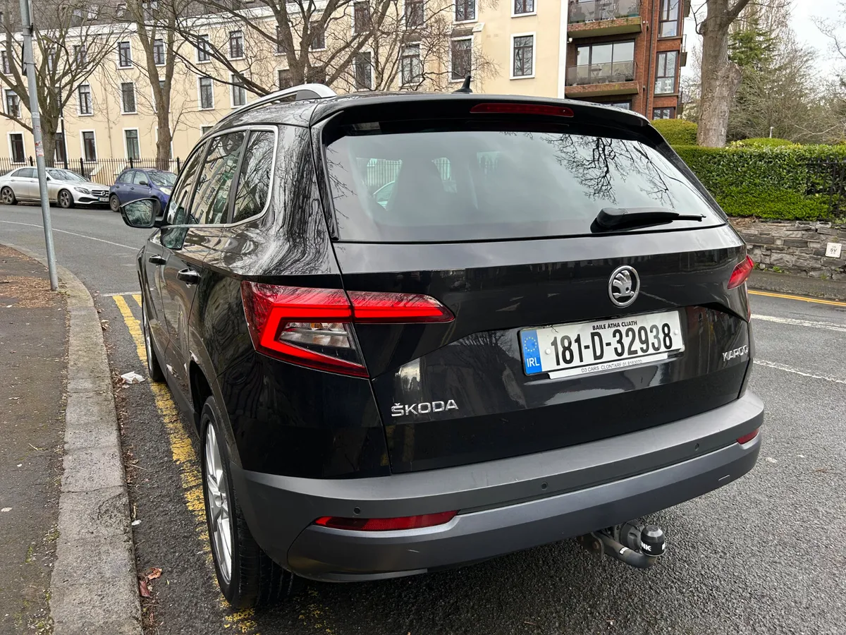 2018 SKODA KAROQ STYLE PETROL PANORAMIC SUNROOF - Image 4