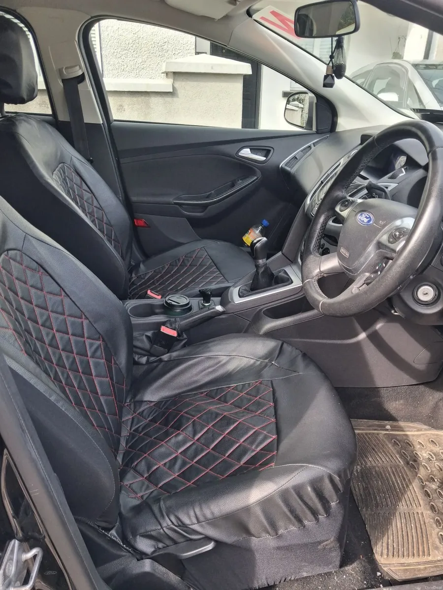 Ford Focus 2012 ZETEC ECOBOOST - Image 3