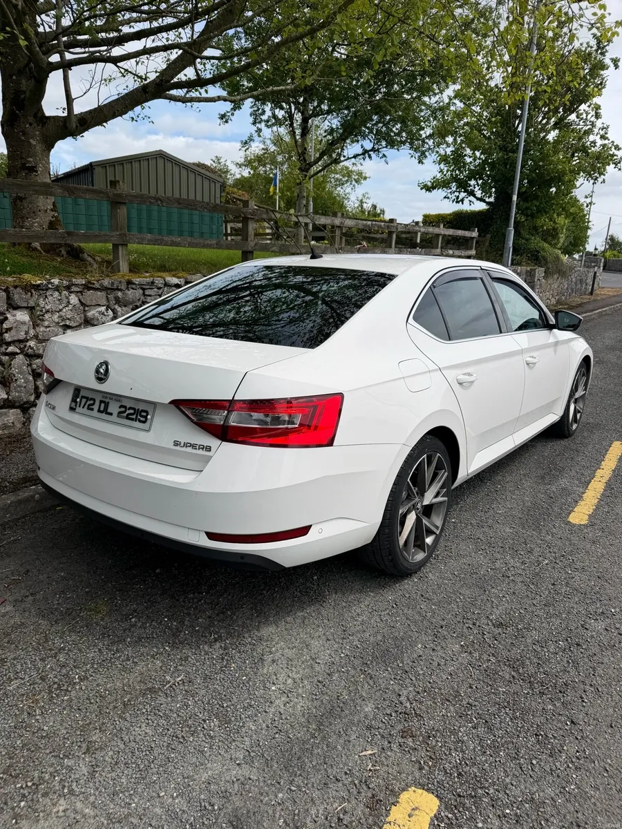 Skoda superb - Image 2