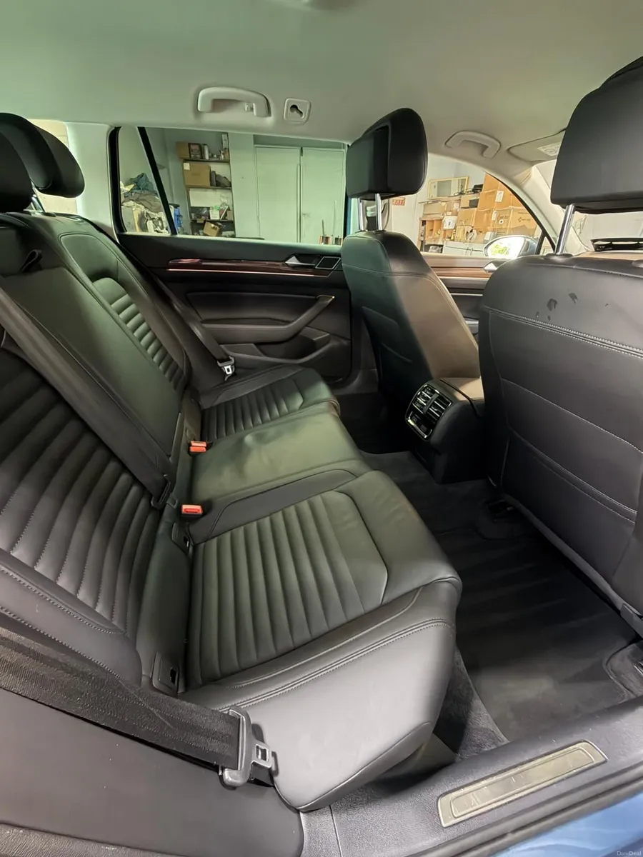 Volkswagen Passat 2016 Estate - Highline Edition - Image 3