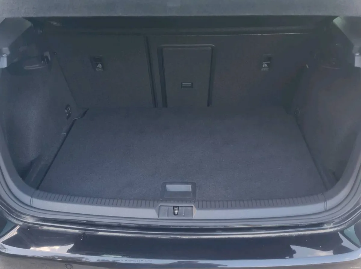 Volkswagen Golf Highline - Image 3