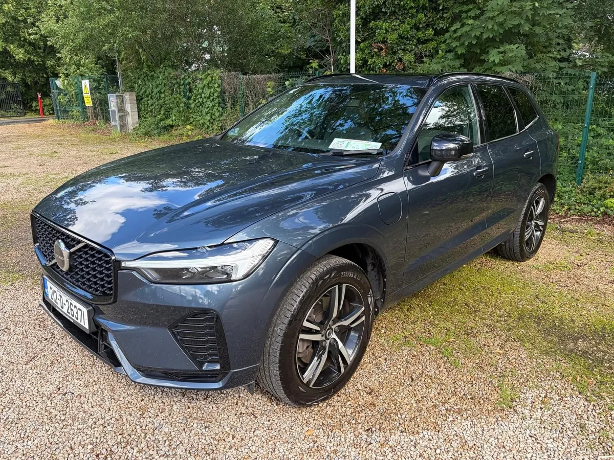 2021 Volvo XC60 T6 R-Design Recharge - Image 1