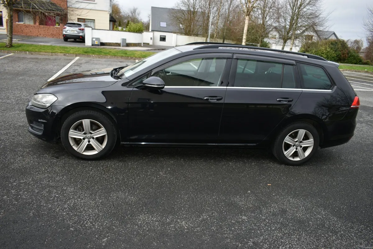 Volkswagen Golf 2015 1.2 Petrol Automatic 87500 km - Image 2