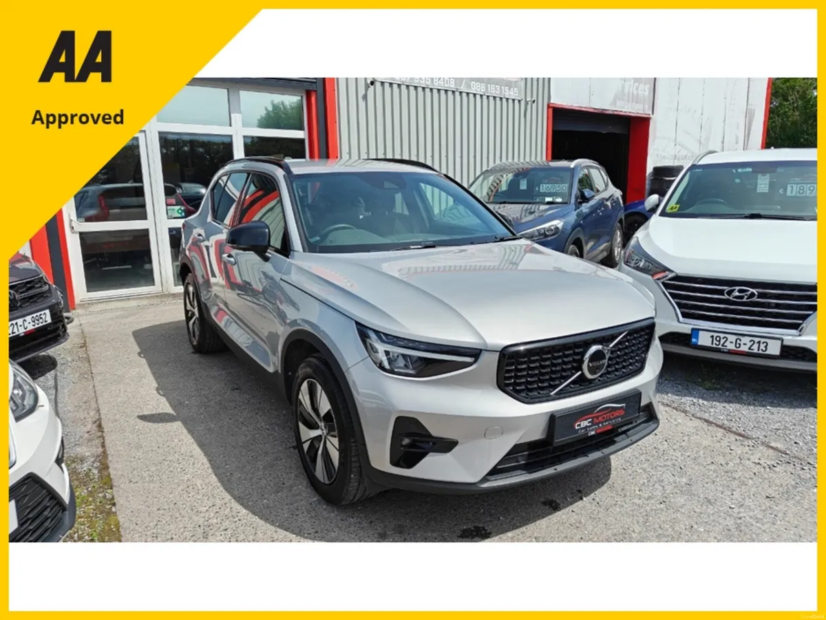 Volvo XC40 2023 PLUS T4 Petrol Plug In Hybird - Image 1