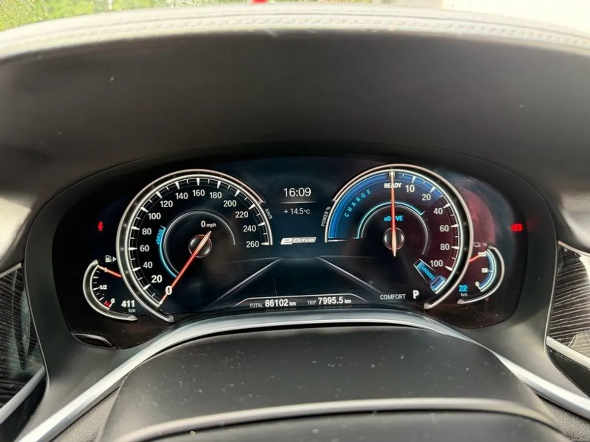 2017 BMW 740e M Sport - Low Mileage - Image 3