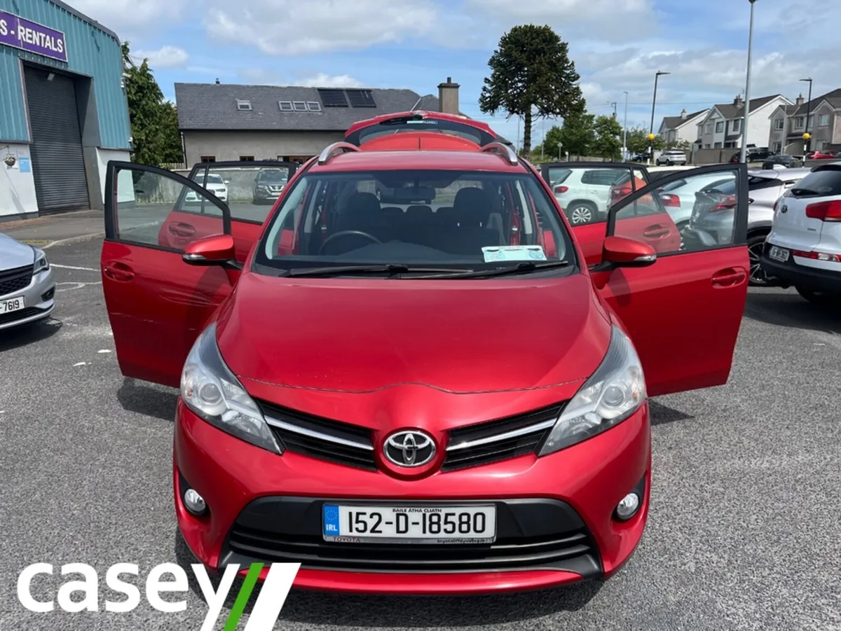 Toyota Verso 1.6 D-4D AURA 7S 4DR - Image 5