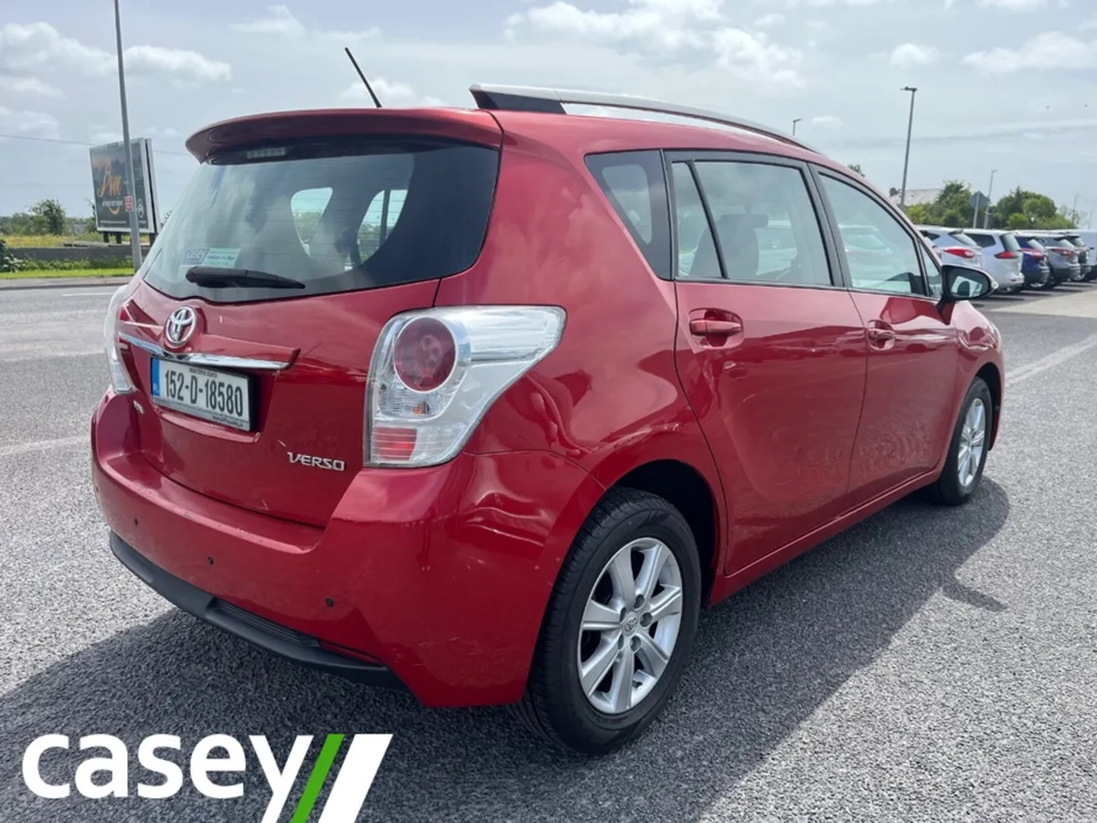 Toyota Verso 1.6 D-4D AURA 7S 4DR - Image 3