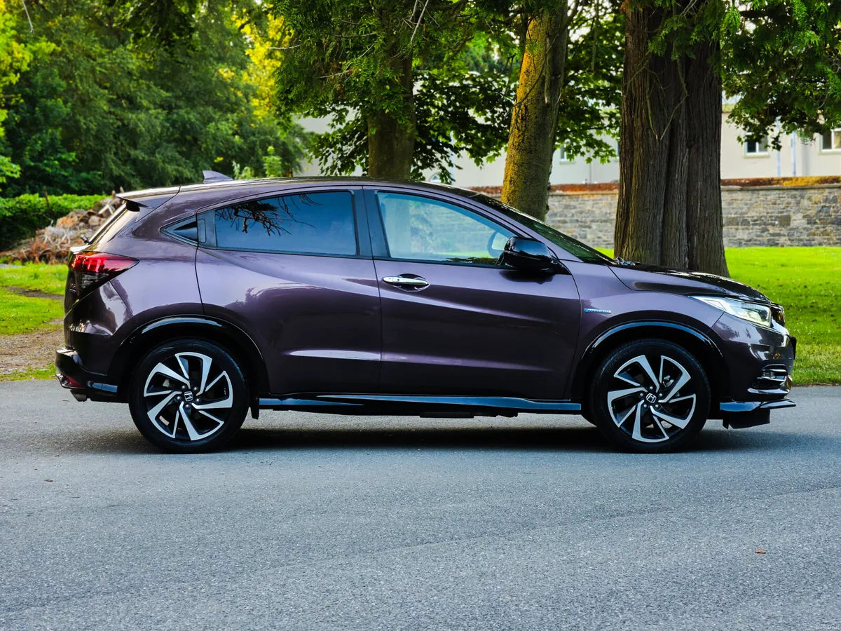 2018 Honda Vezel 1.5 Petrol Hybrid Automatic Rs - Image 4