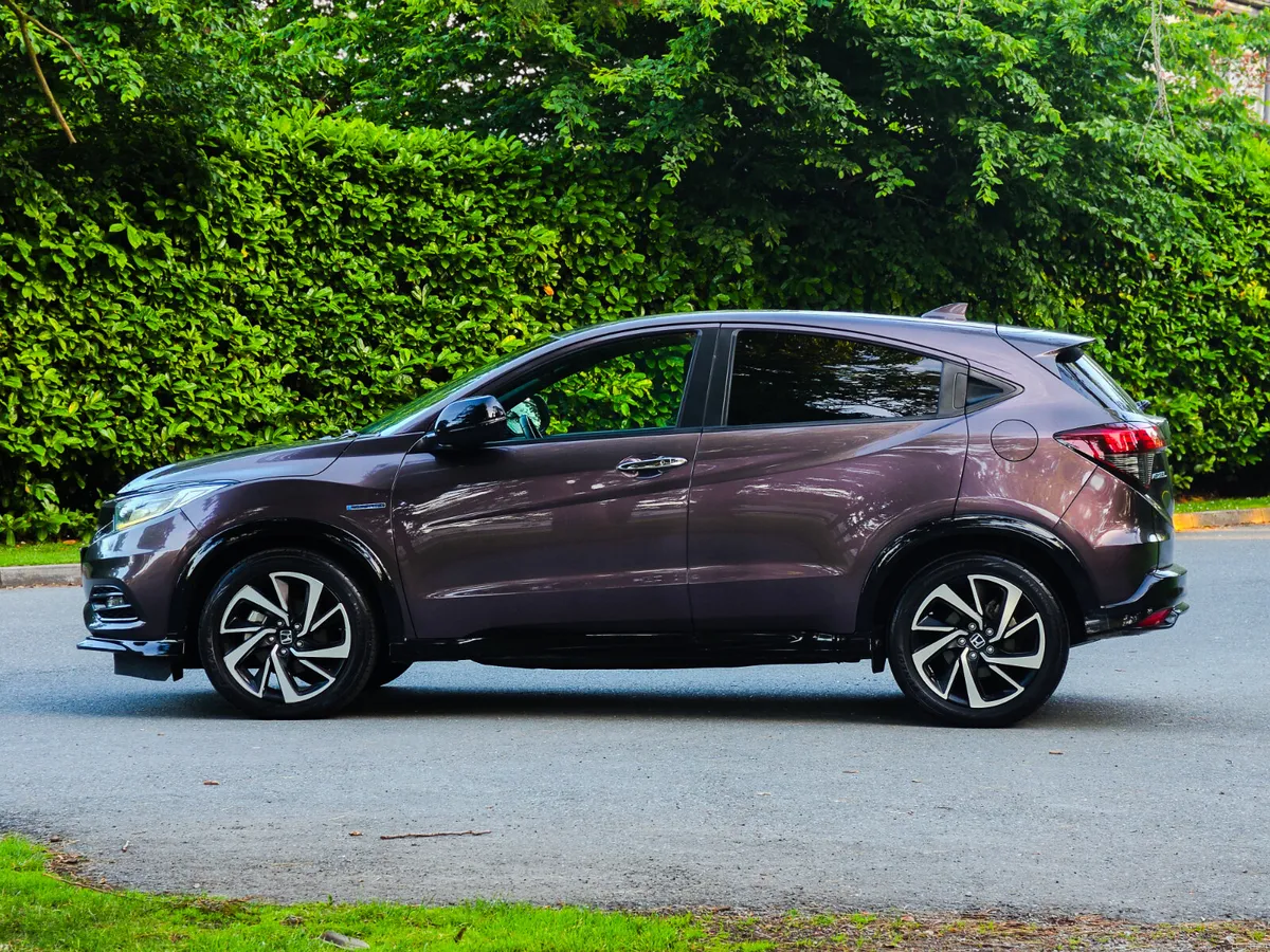 2018 Honda Vezel 1.5 Petrol Hybrid Automatic Rs - Image 5