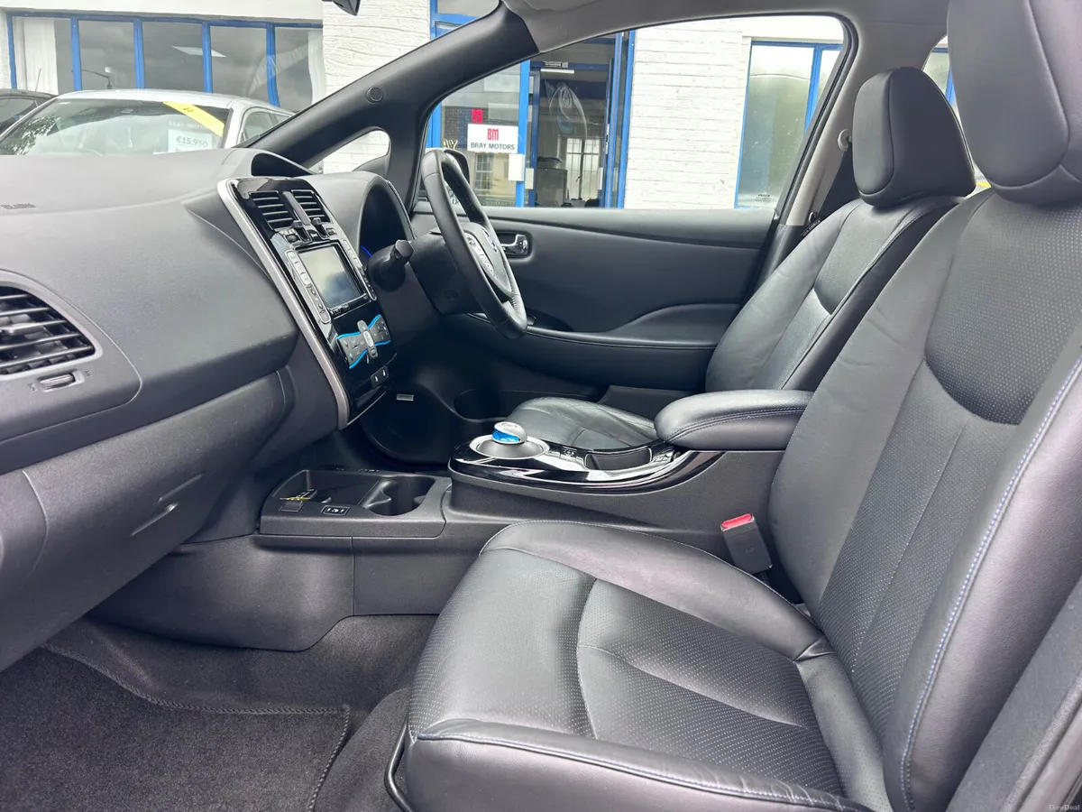 2017 NISSAN LEAF SVE 24KW HIGH SPEC - Image 4