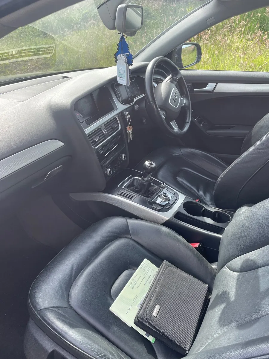 Audi A4 2015 - Image 5