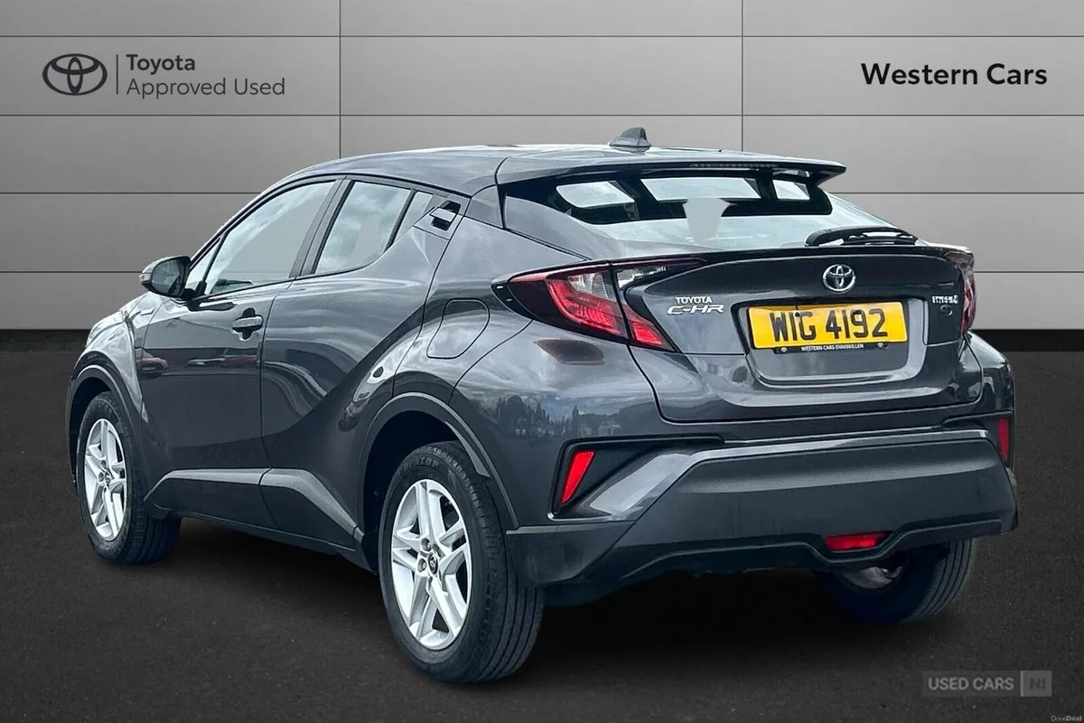 Toyota C-HR 1.8 VVT-h Icon CVT Euro 6 (s/s) 5dr - Image 4