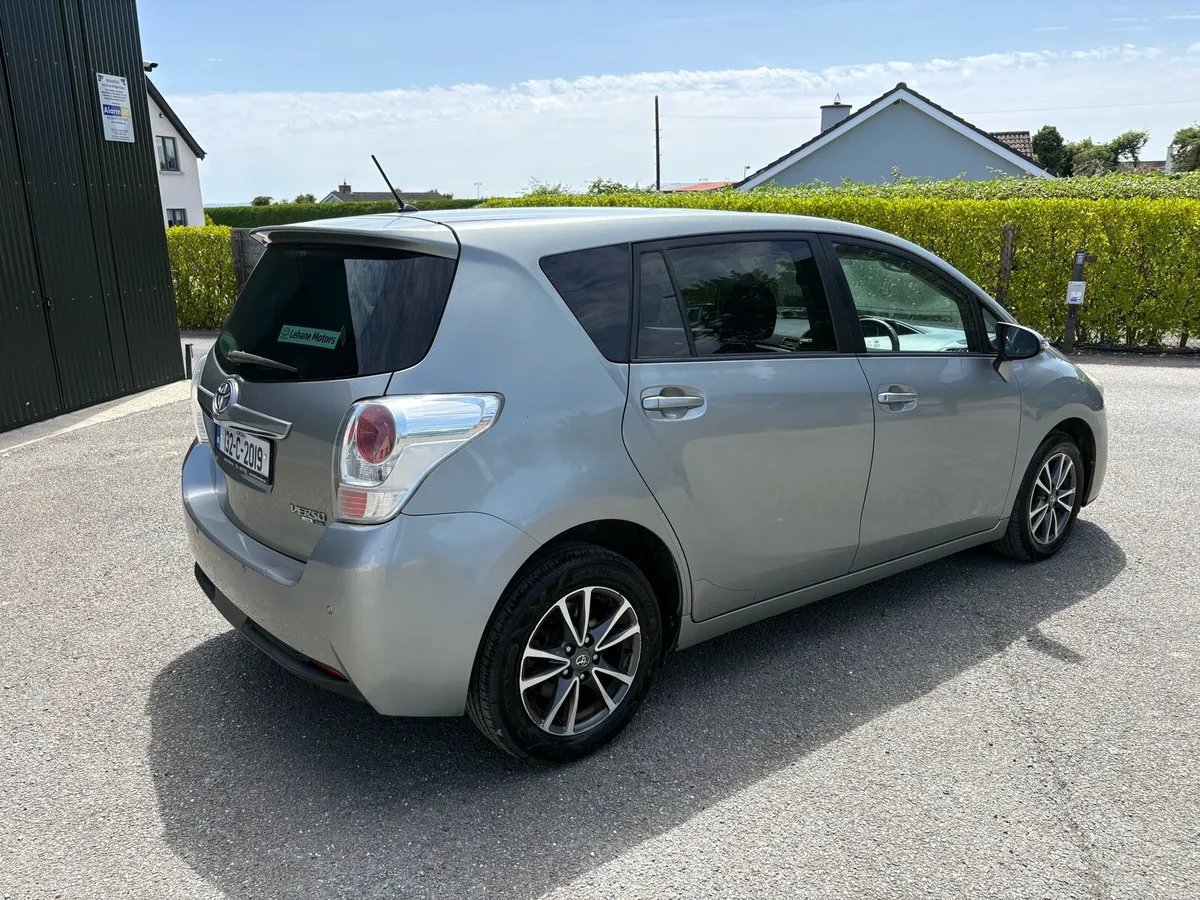 Toyota verso - Image 3