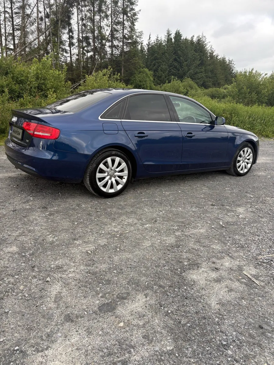 2014 Audi a4 - Image 2
