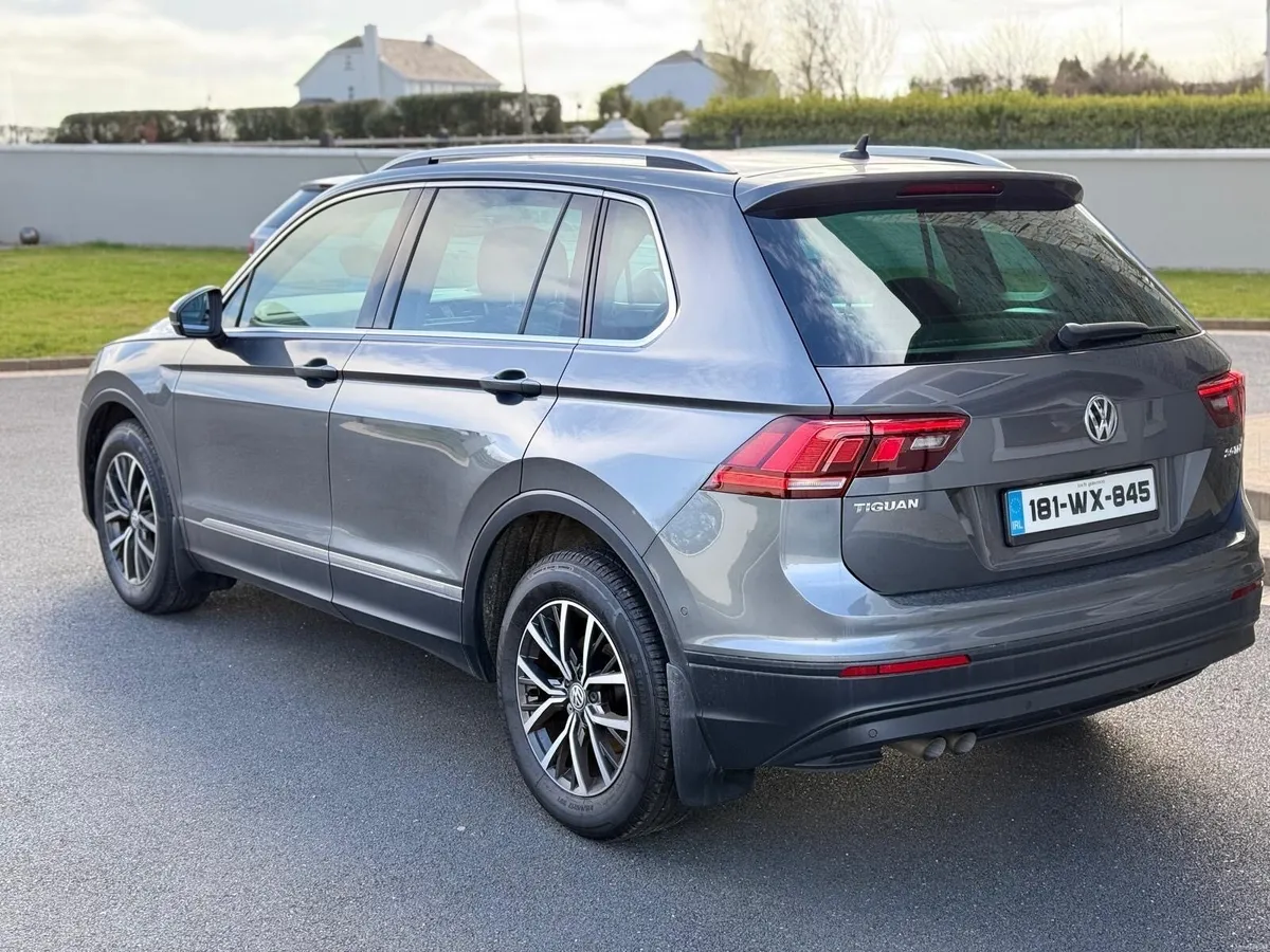 Volkswagen Tiguan - Image 4