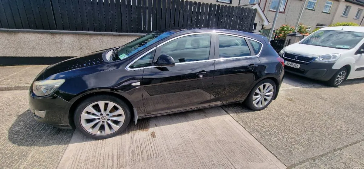 Vauxhall astra 1.7 2010 - Image 1