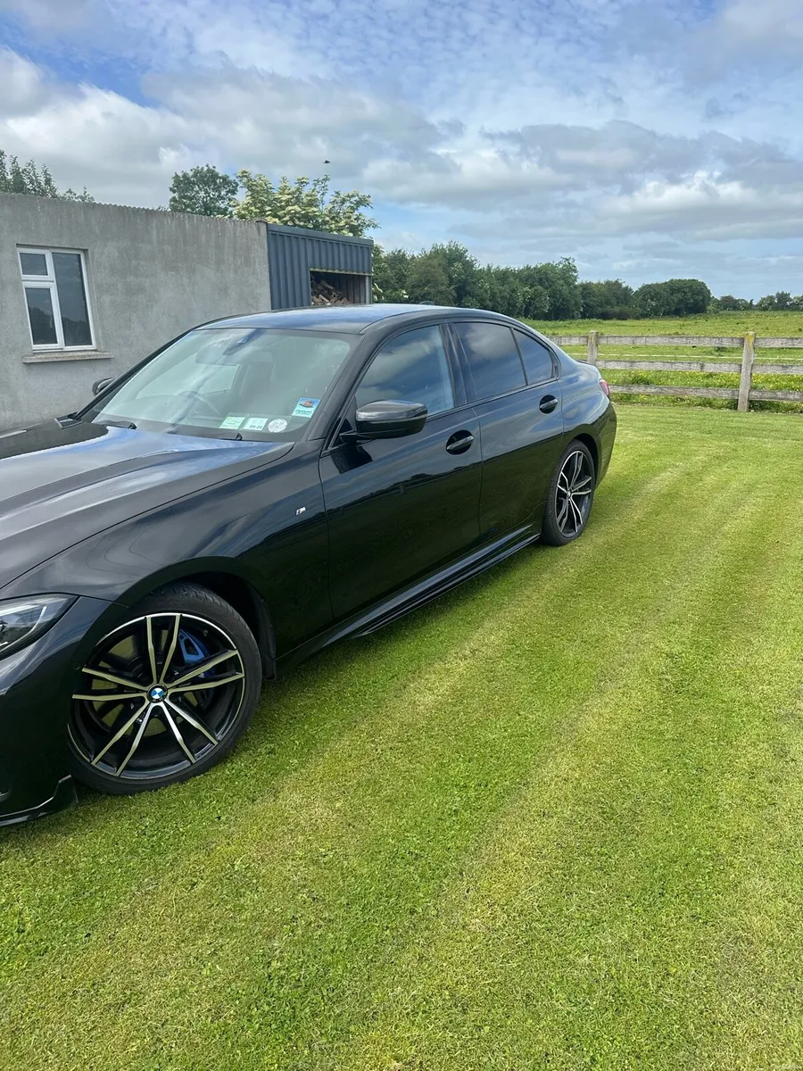 Car - Image 3