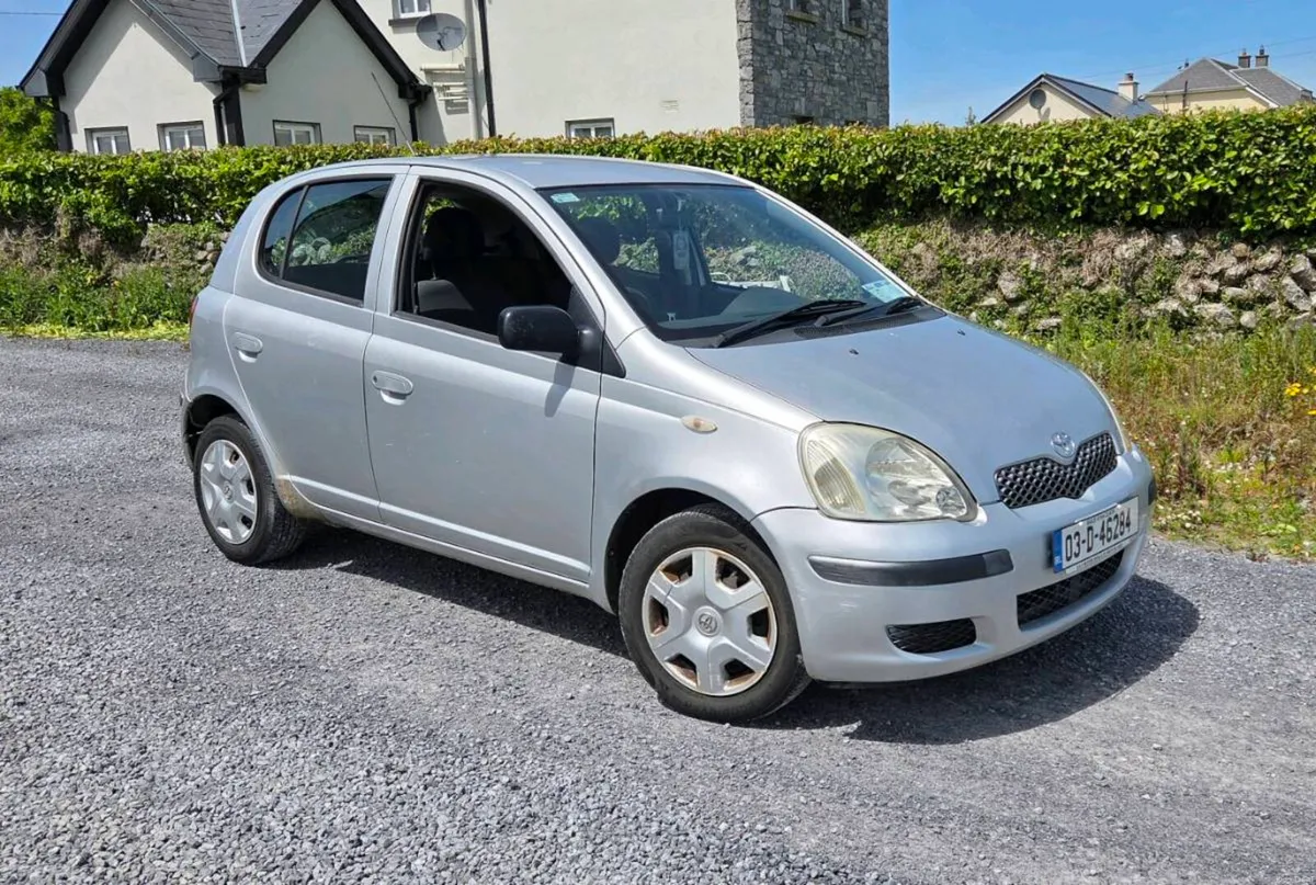 Toyota yaris - Image 1