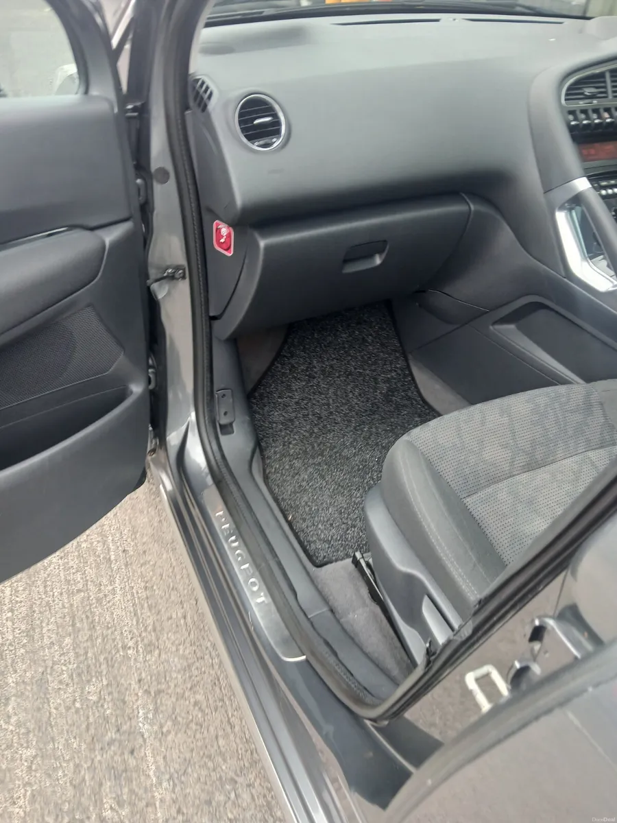 Peugeot 3008 auto 2013 low kms - Image 2