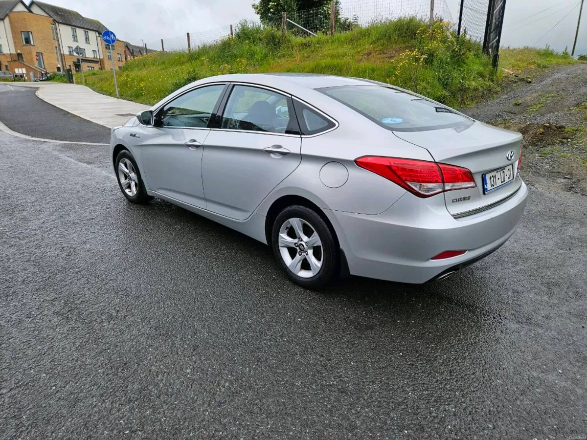 Hyundai i40 new nct today 05/2027 tax 03/2027 - Image 2