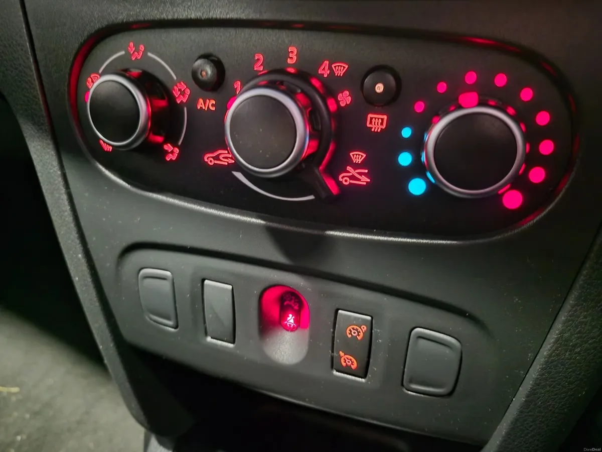Dacia Sandero 2017 - Image 4